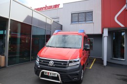 Novo gasilsko vozilo za prevoz gasilcev in različne opreme v gasilski brigadi Ljubljana 