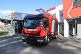Prostovoljni gasilci iz Poreča prevzeli novo gasilsko vozilo GVC