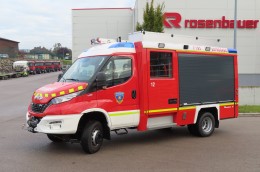Gasilci iz Poreča prevzeli novo Rosenbauer CL gasilsko vozilo 