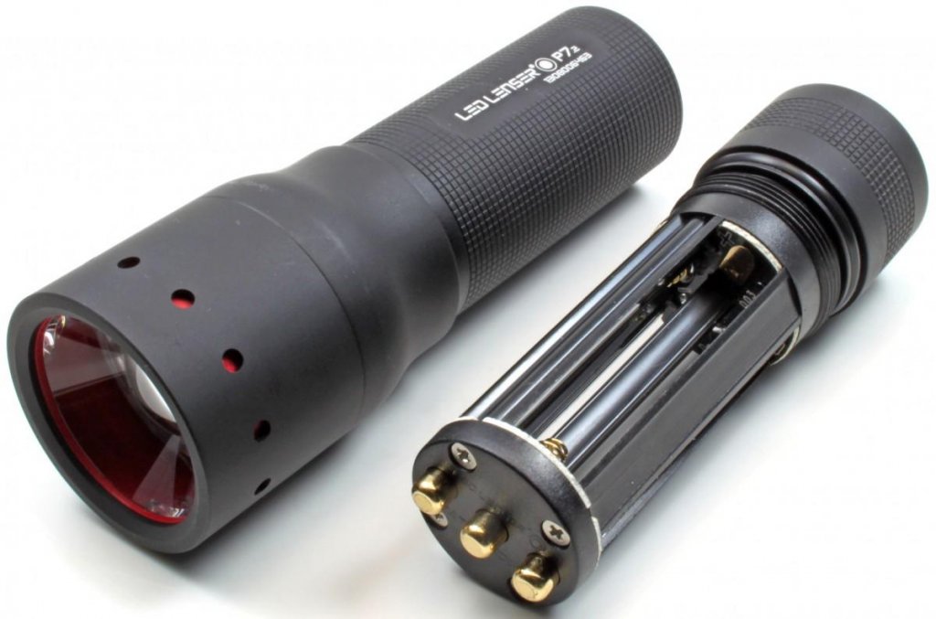 LED LENSER P7.2 ročna svetilka Rosenbauer